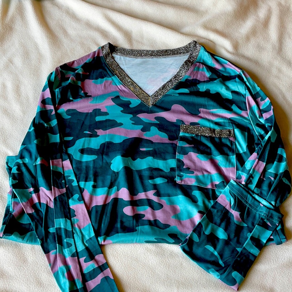 Long sleeve shirt